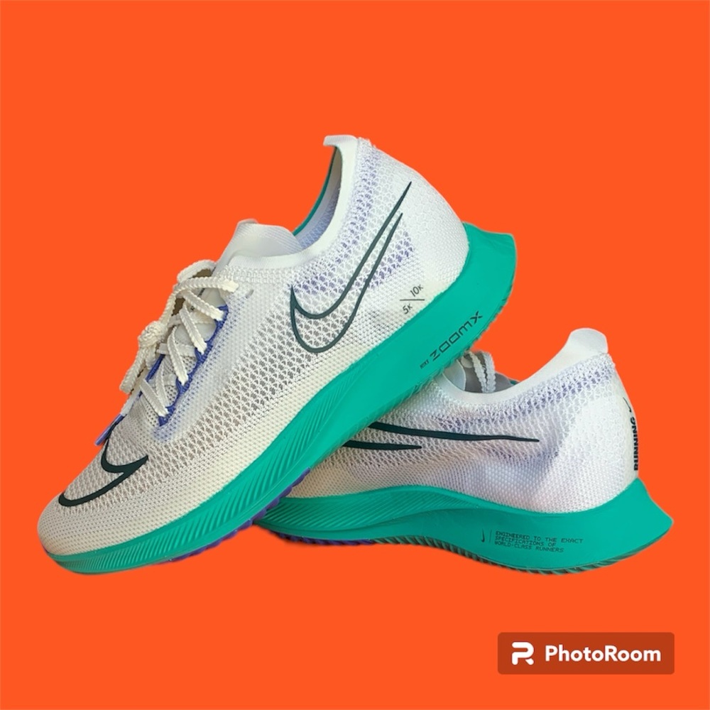 BRAND NEW Nike Streakflys